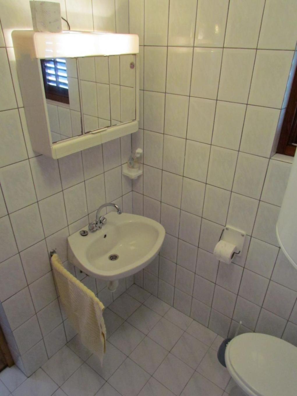 Apartments Nada - 100 M From Beach كالي المظهر الخارجي الصورة